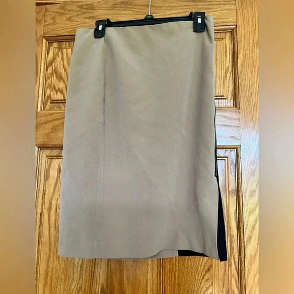 Ann Taylor - Skirt - Picture 3 of 9